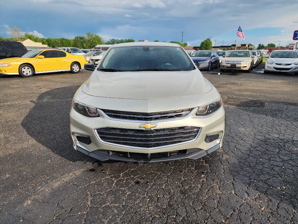 2016 Chevrolet Malibu Image 12