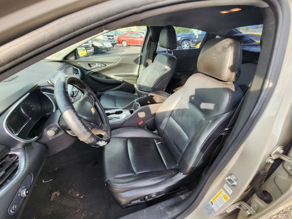 2016 Chevrolet Malibu Image 14