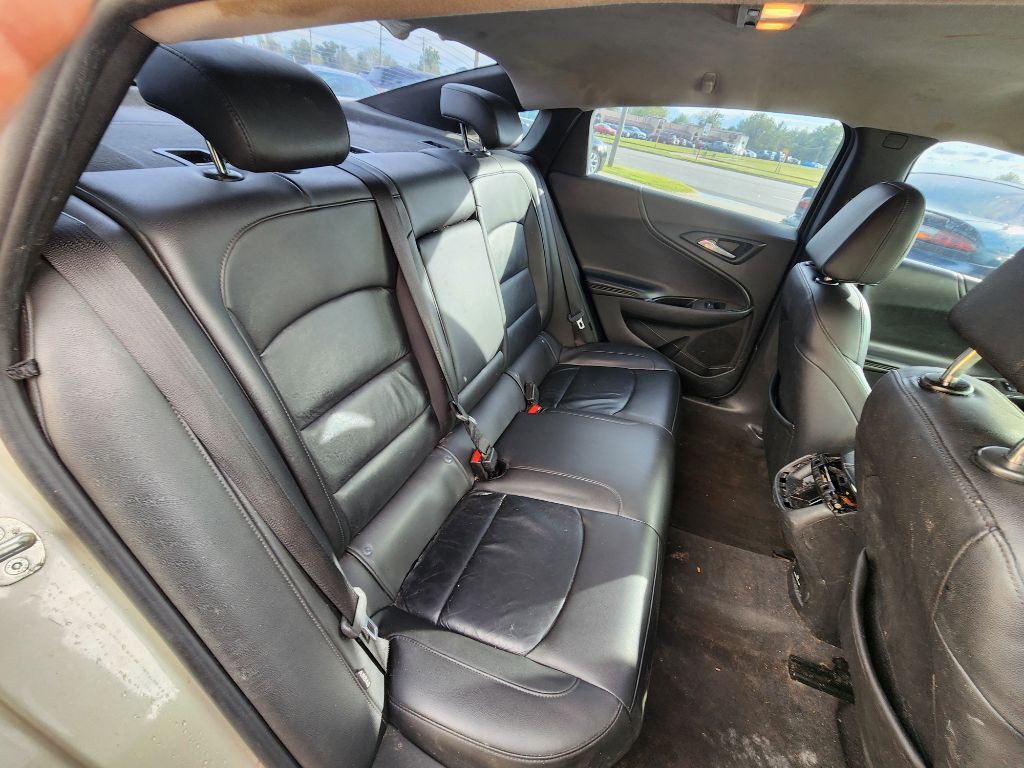 2016 Chevrolet Malibu Image 18