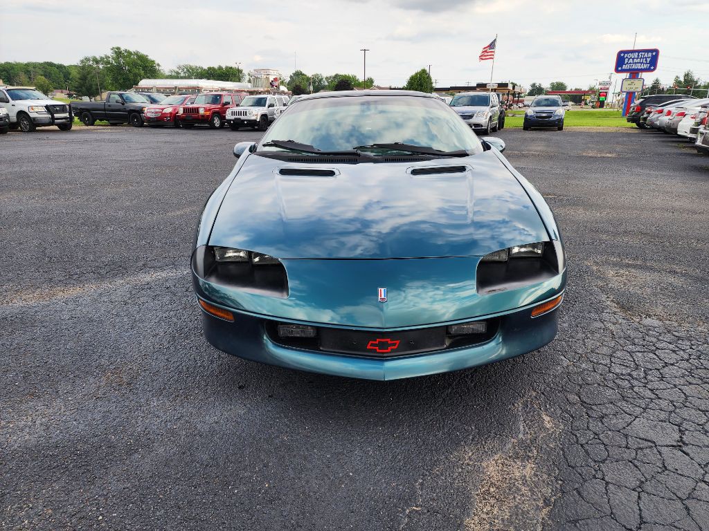 1997 Chevrolet Camaro Image 12
