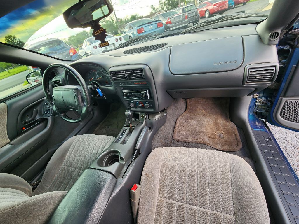 1997 Chevrolet Camaro Image 17