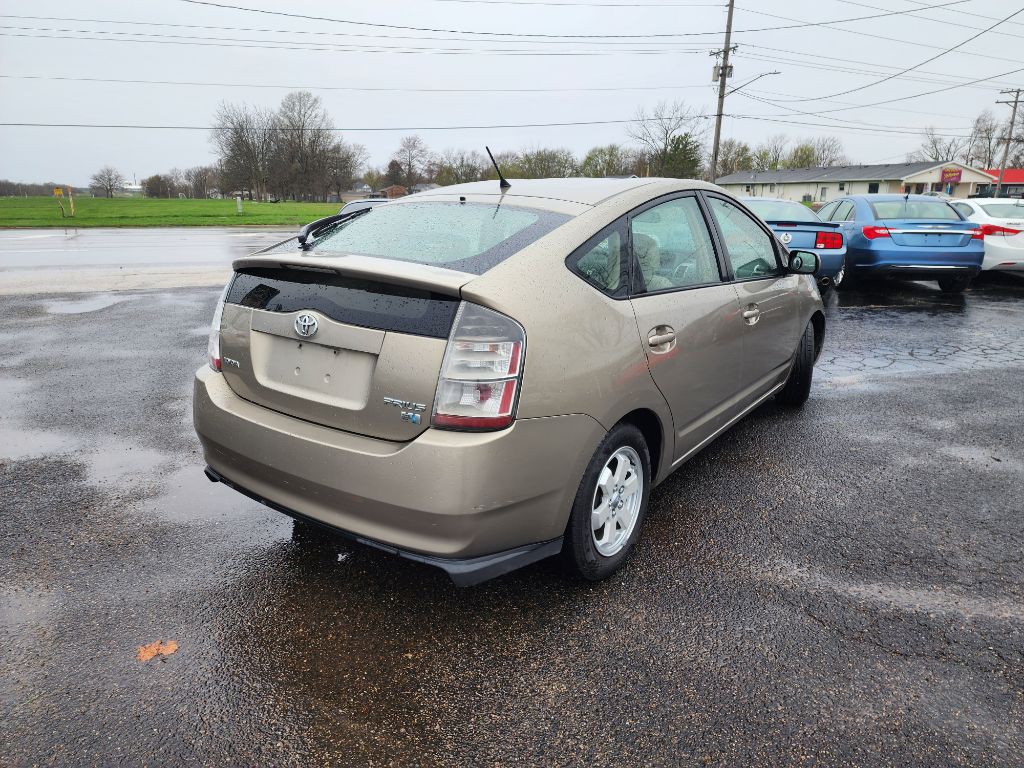 2005 Toyota Prius Image 2
