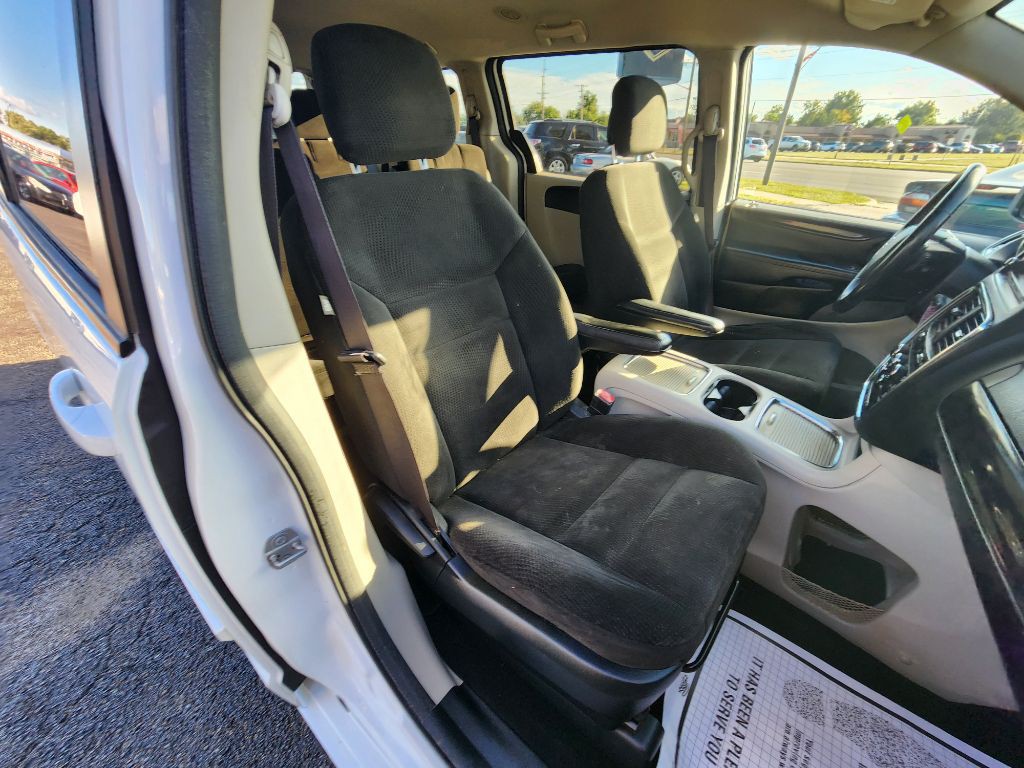 2015 Dodge Grand Caravan Image 16