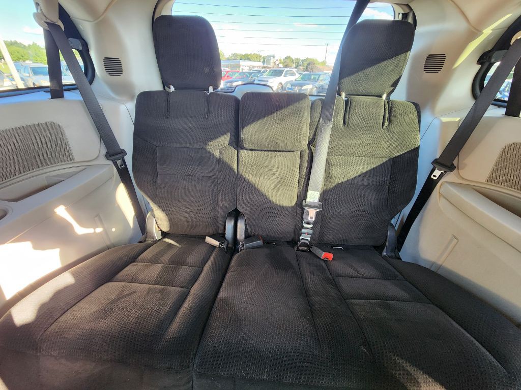 2015 Dodge Grand Caravan Image 21