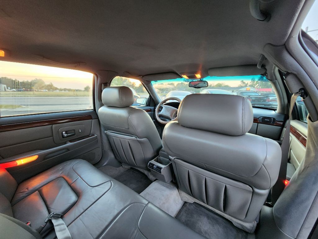 1999 Cadillac DeVille Image 20