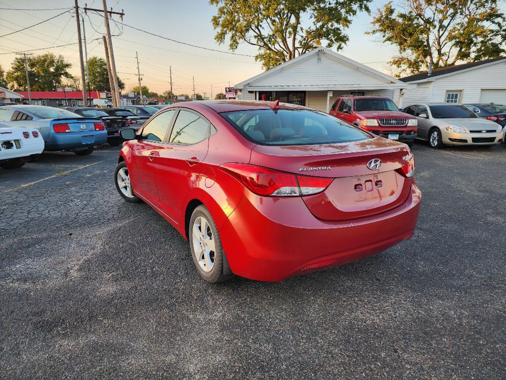 2013 Hyundai Elantra Image 7
