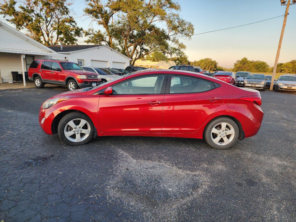 2013 Hyundai Elantra Image 9