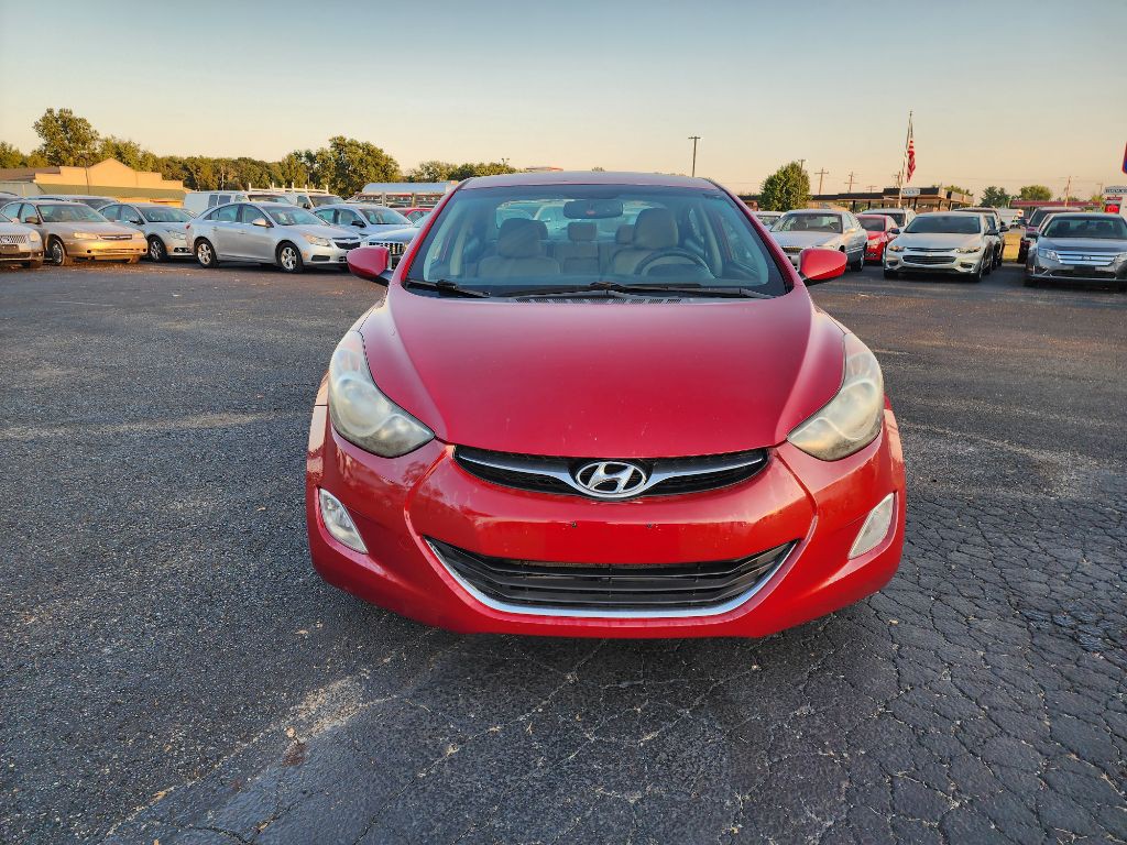 2013 Hyundai Elantra Image 12