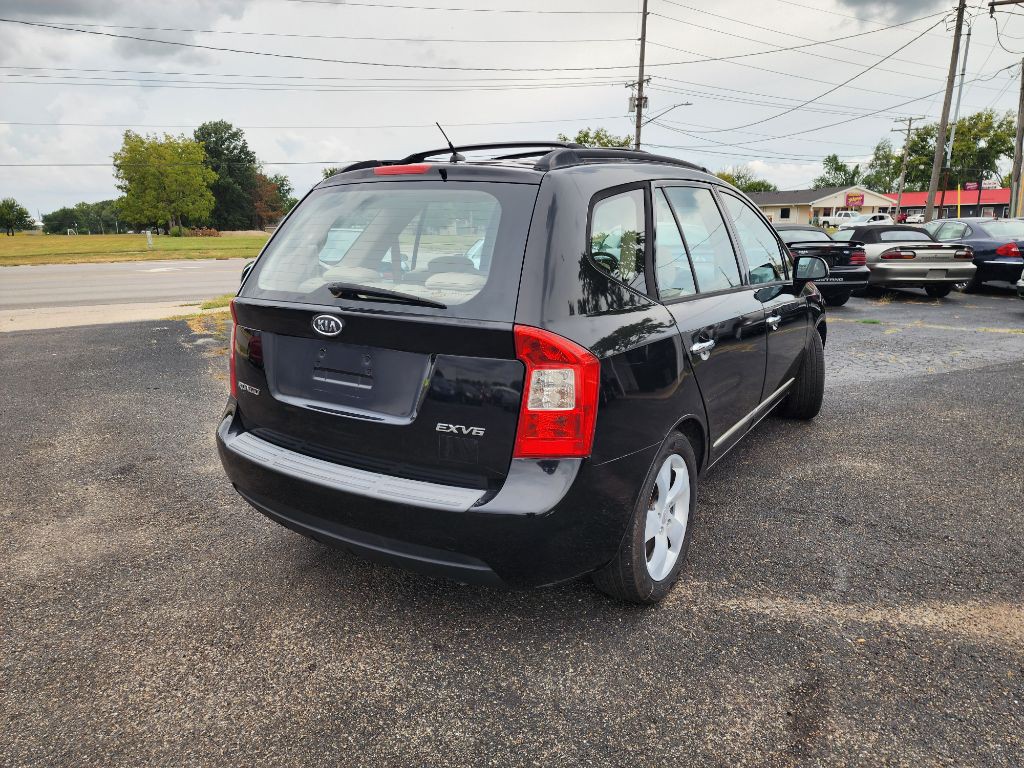 2008 Kia Rondo Image 3