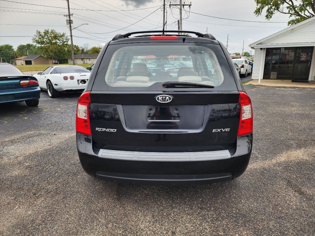 2008 Kia Rondo Image 6