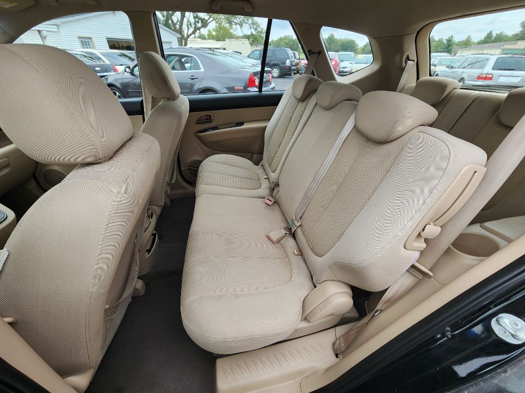 2008 Kia Rondo Image 17