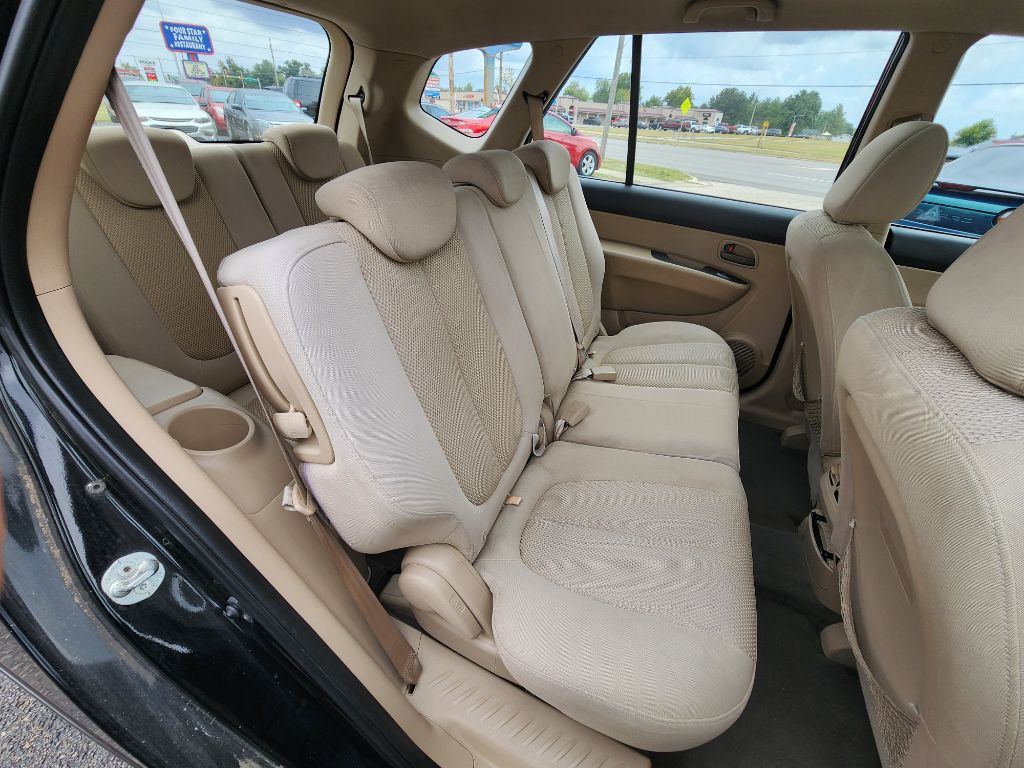 2008 Kia Rondo Image 19
