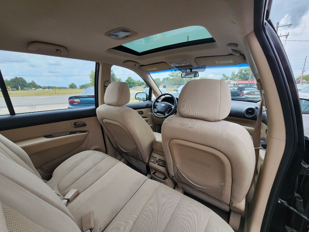 2008 Kia Rondo Image 20