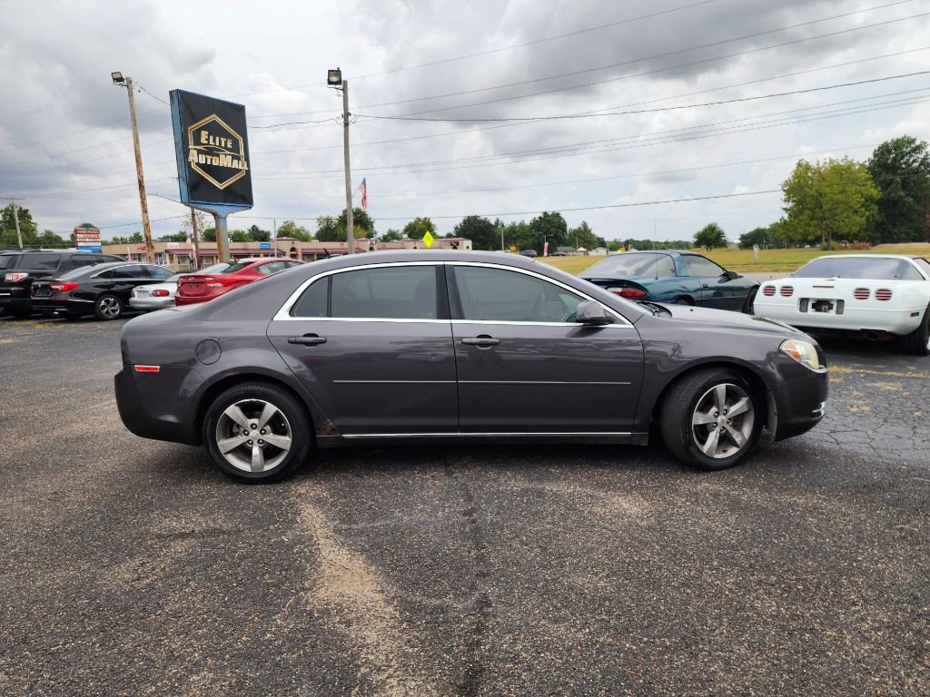 2011 Chevrolet Malibu Image 5