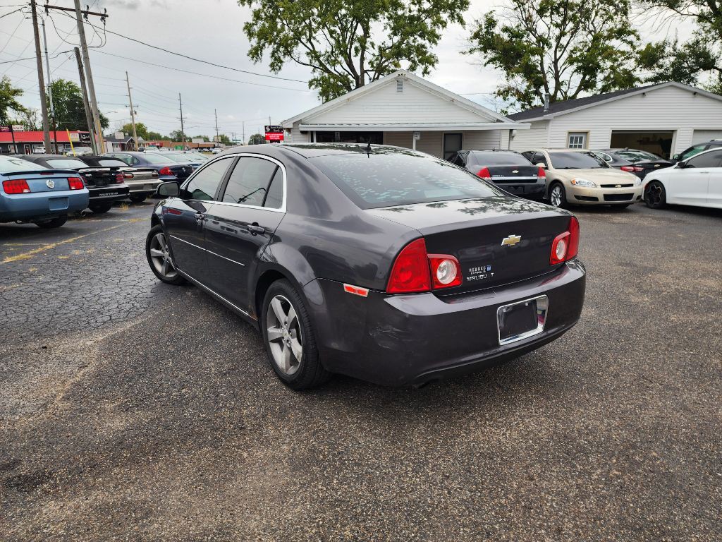 2011 Chevrolet Malibu Image 7