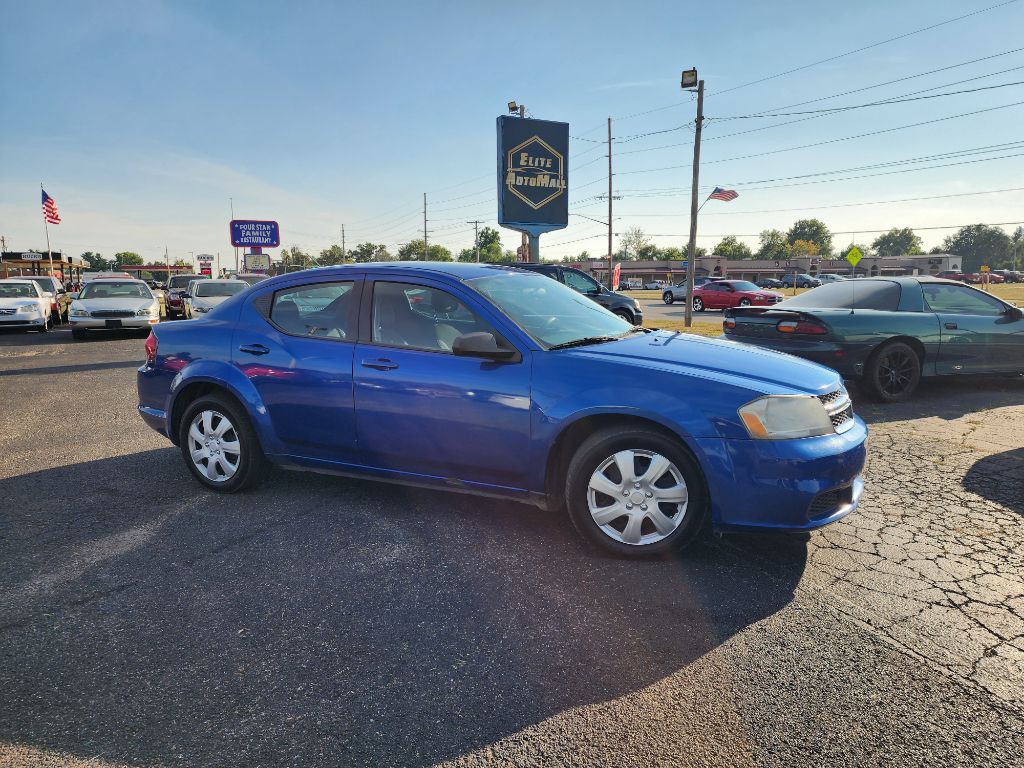 2013 Dodge Avenger Image 2