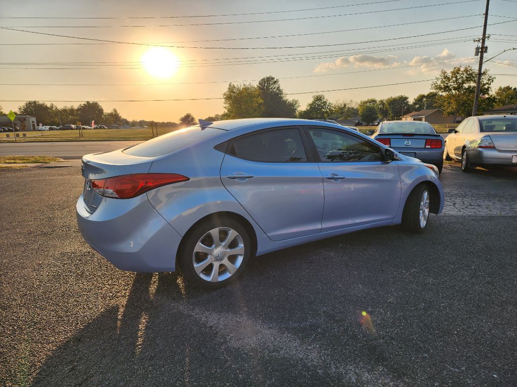 2011 Hyundai Elantra Image 4