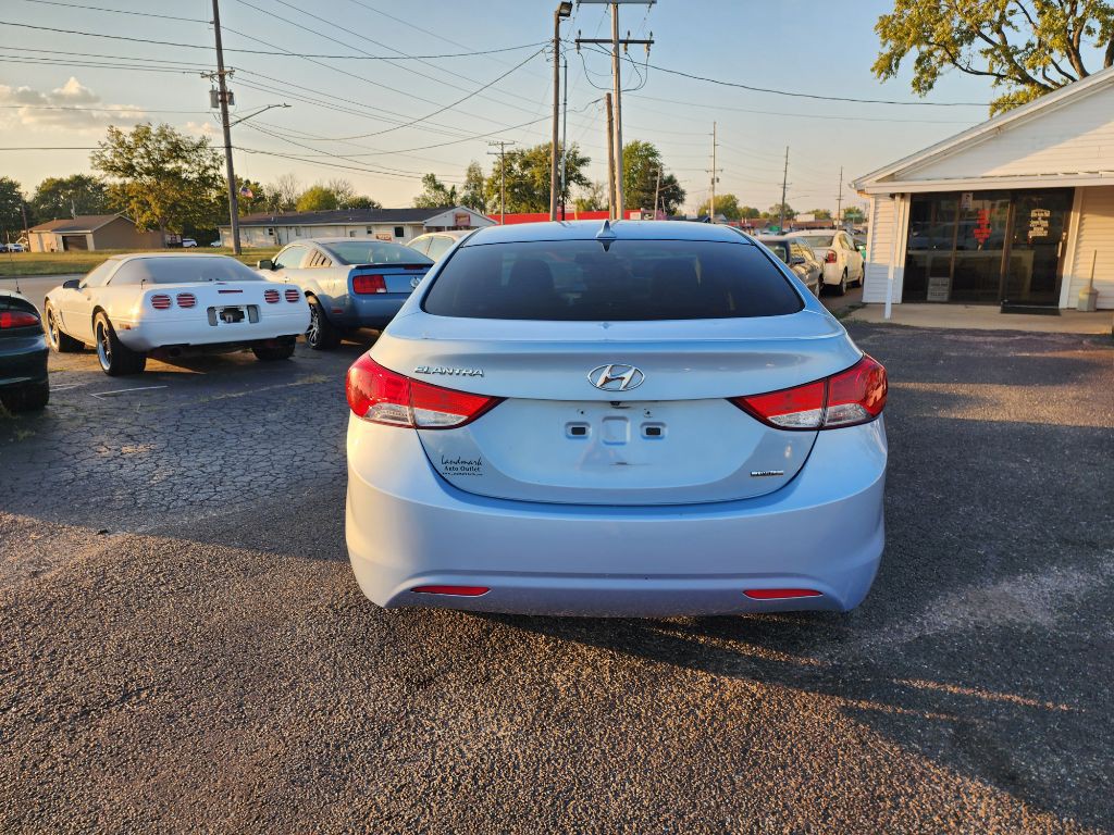 2011 Hyundai Elantra Image 6