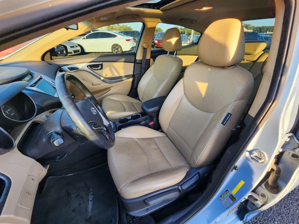 2011 Hyundai Elantra Image 14