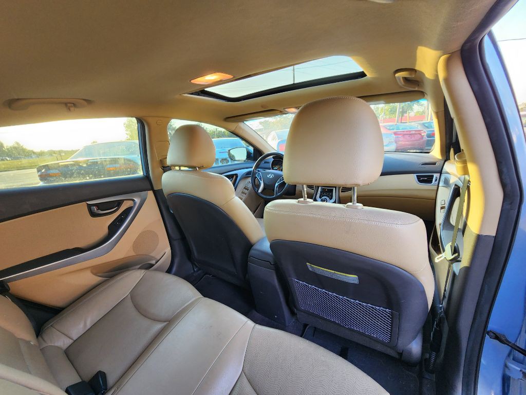 2011 Hyundai Elantra Image 20