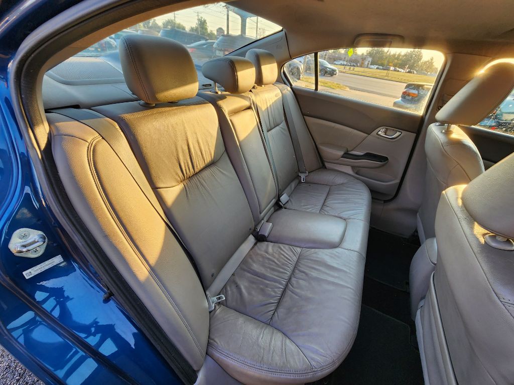 2012 Honda Civic Image 19