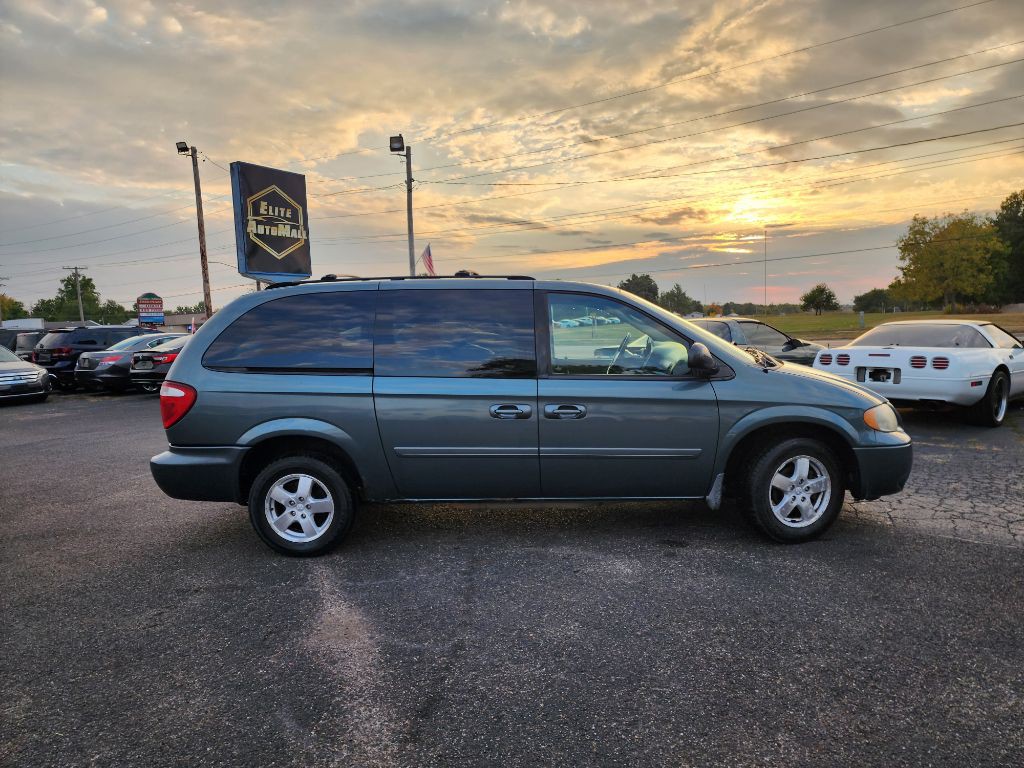 2007 Dodge Grand Caravan Image 3