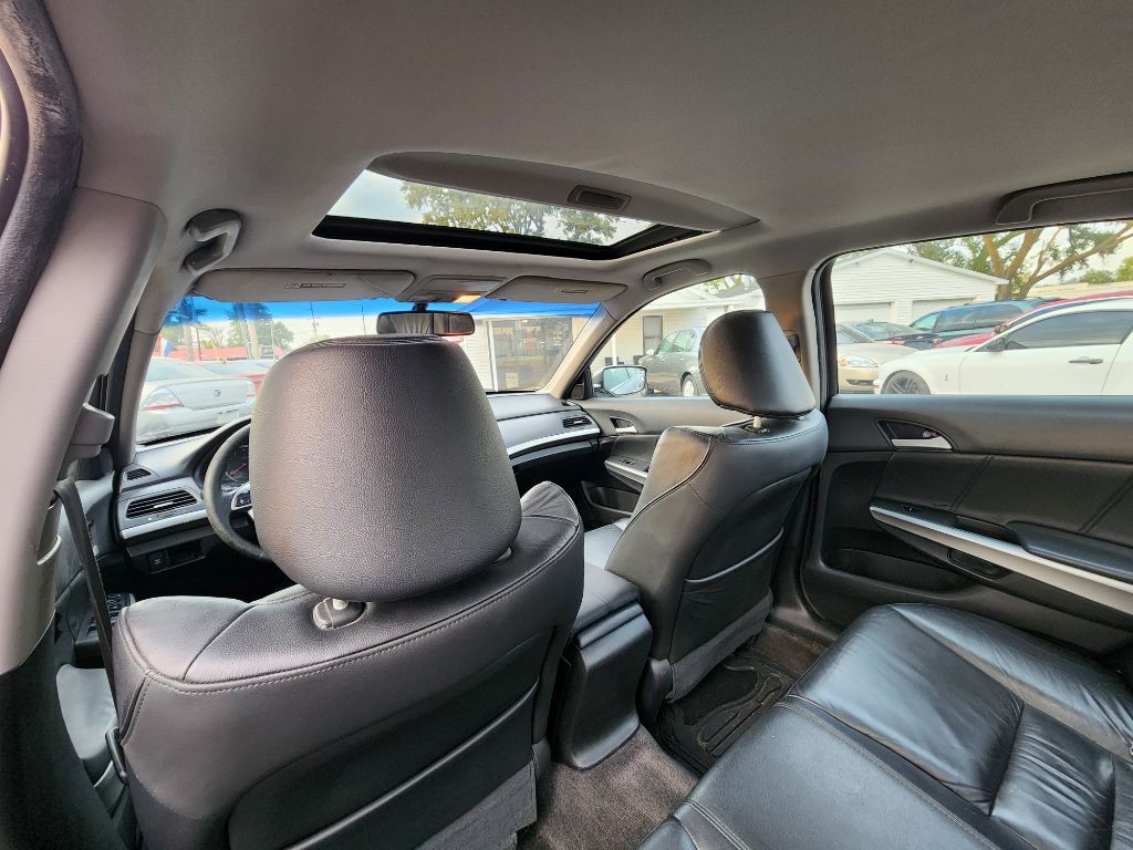 2009 Honda Accord Image 18