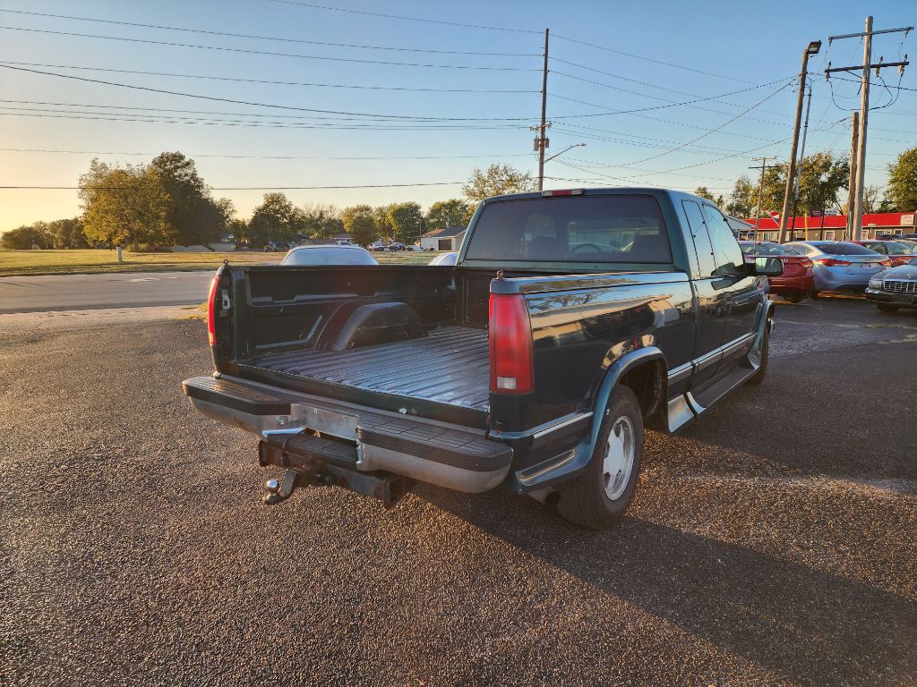 1997 Chevrolet C/K Image 4