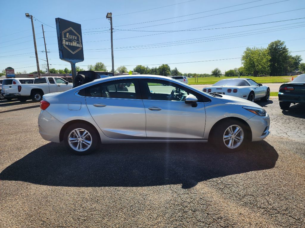 2017 Chevrolet Cruze Image 5