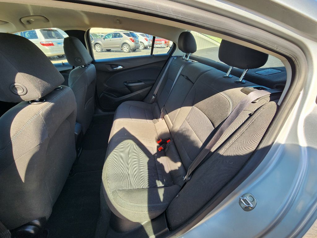 2017 Chevrolet Cruze Image 17