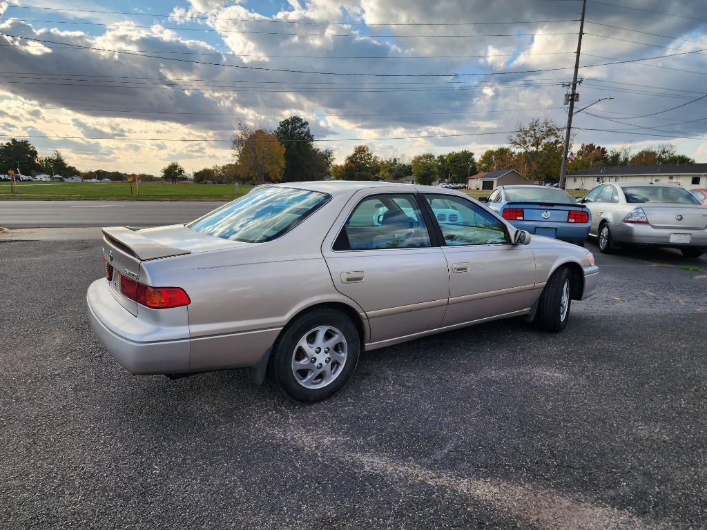 2000 Toyota Camry Image 4