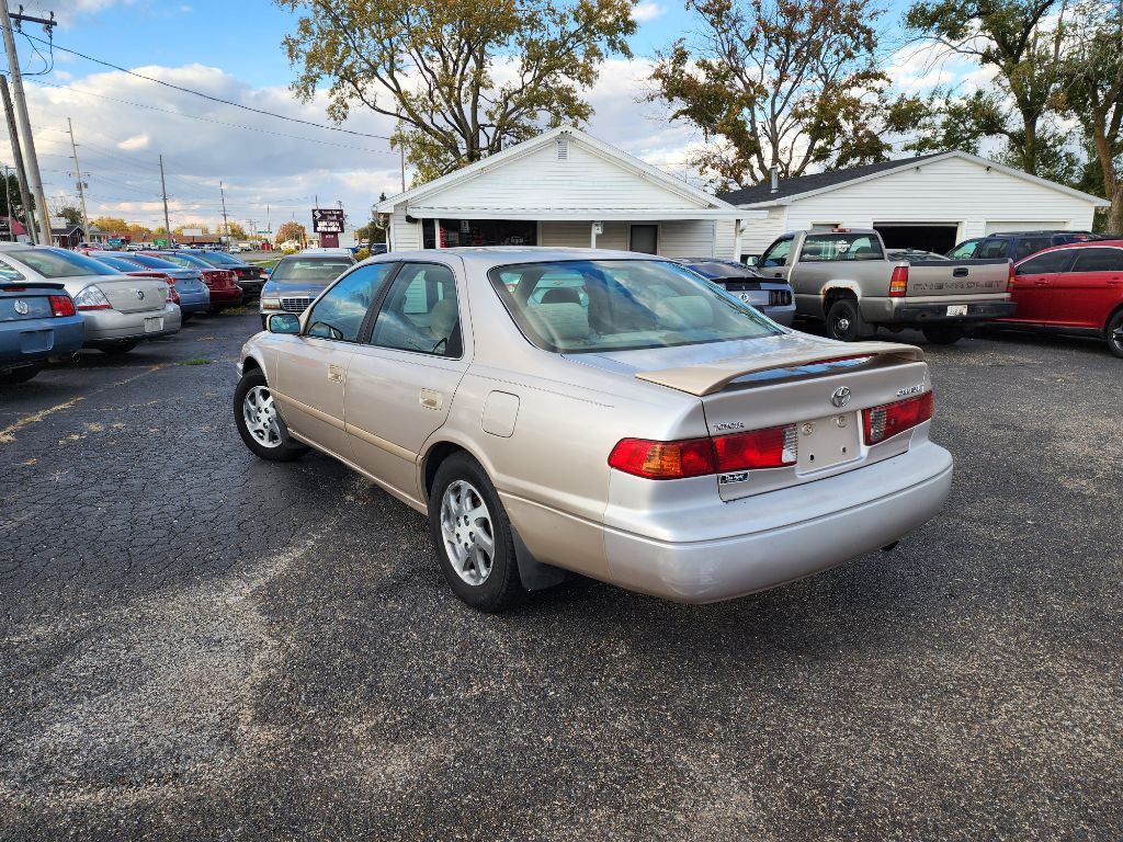 2000 Toyota Camry Image 7