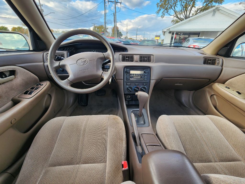 2000 Toyota Camry Image 13