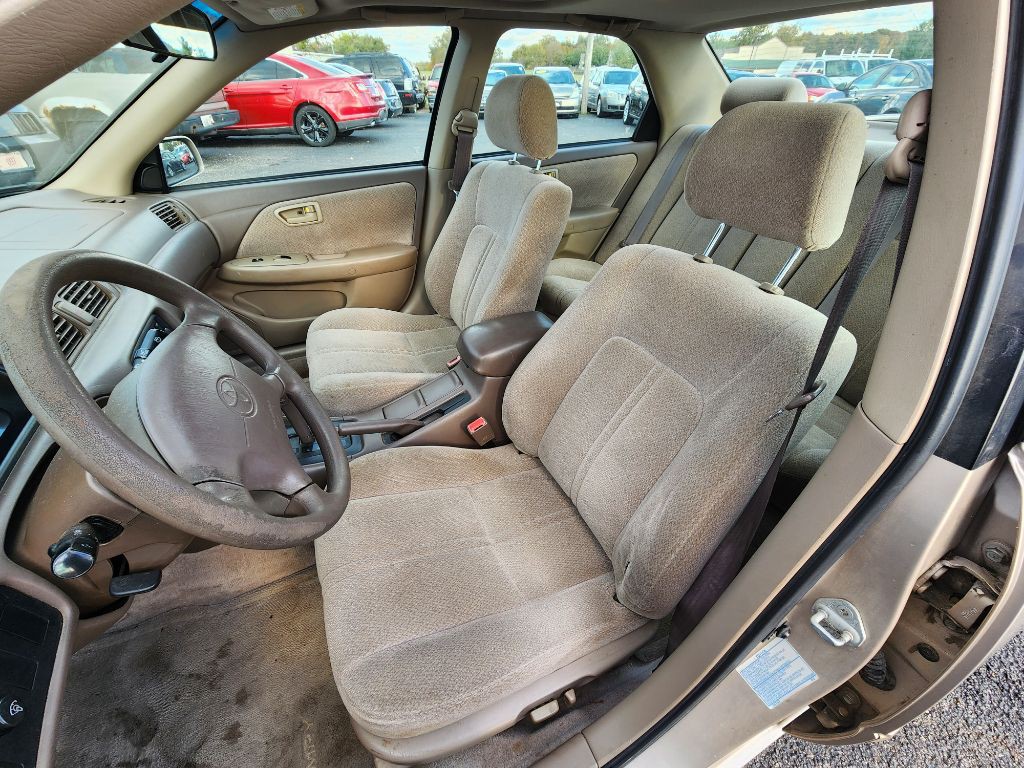 2000 Toyota Camry Image 14