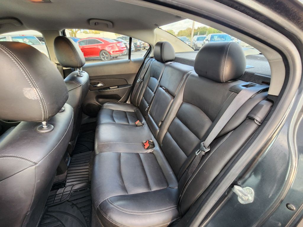 2013 Chevrolet Cruze Image 16