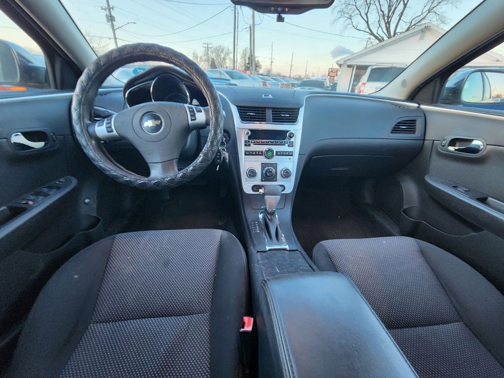 2010 Chevrolet Malibu Image 13