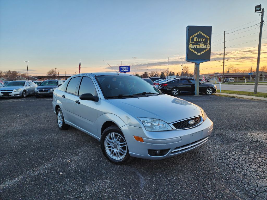 2005 Ford Focus Image 1