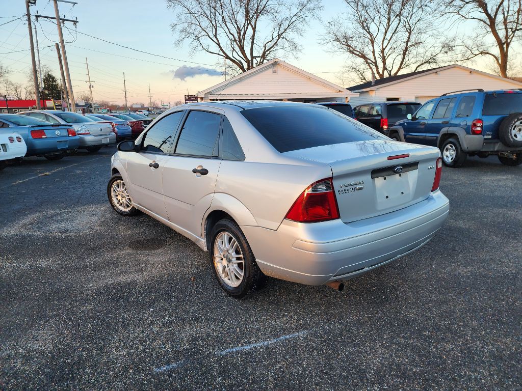 2005 Ford Focus Image 7