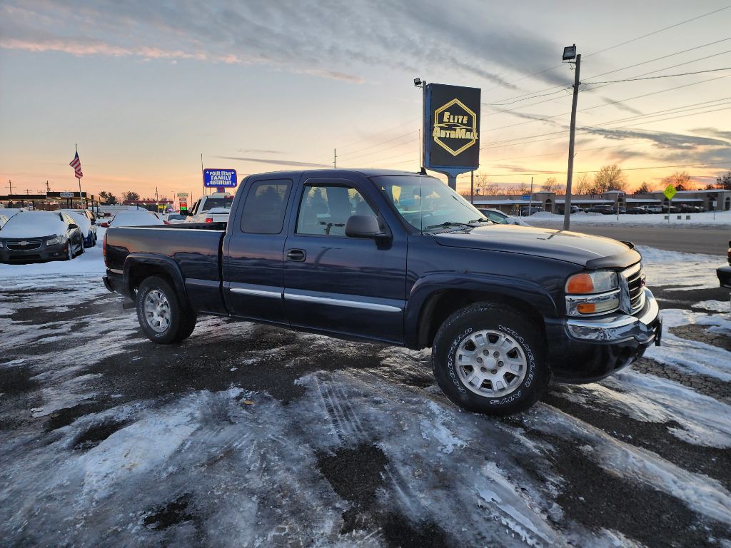 2006 GMC Sierra 1500 Image 2