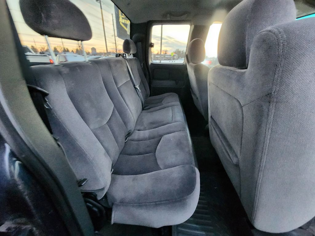 2006 GMC Sierra 1500 Image 18