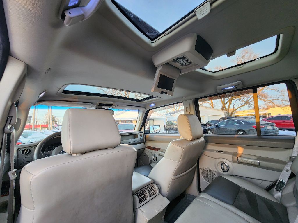 2007 Jeep Commander Image 16