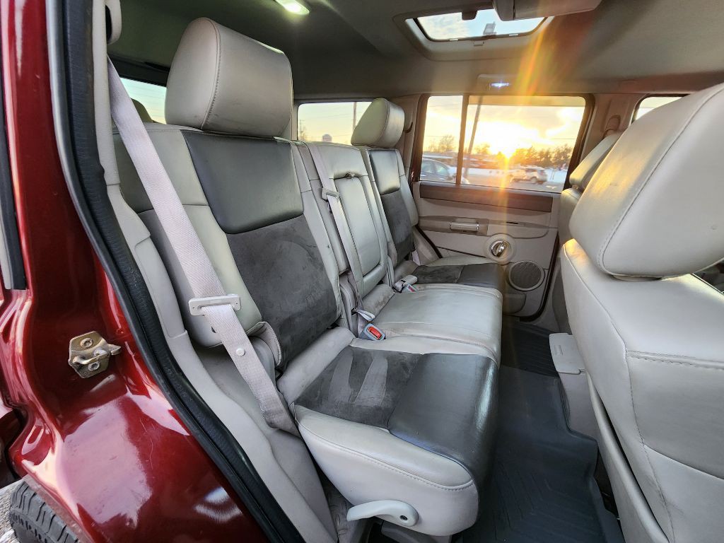 2007 Jeep Commander Image 19