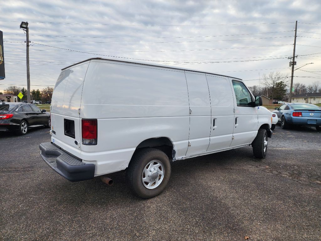 2006 Ford Econoline Image 3