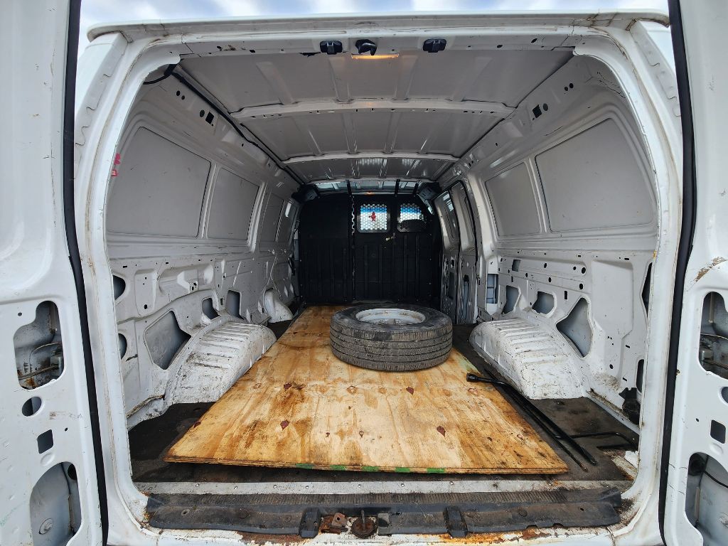 2006 Ford Econoline Image 20