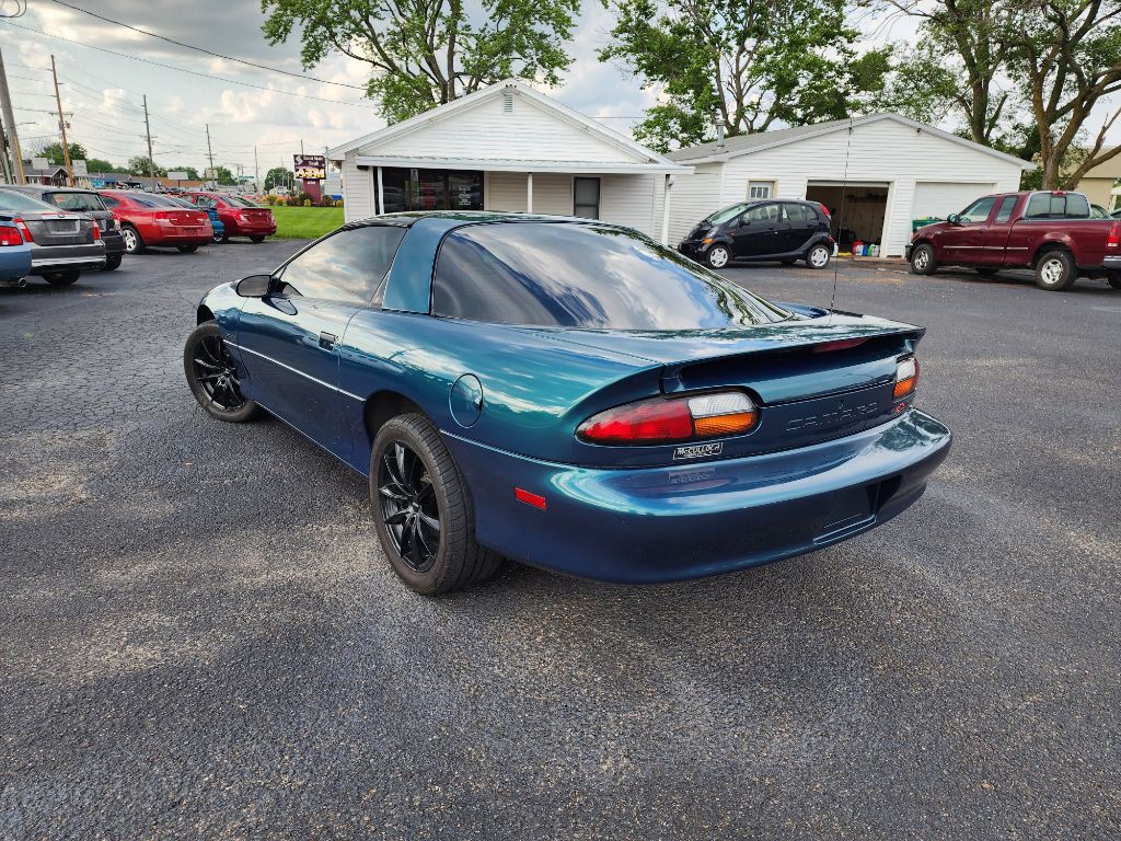 1997 Chevrolet Camaro Image 7