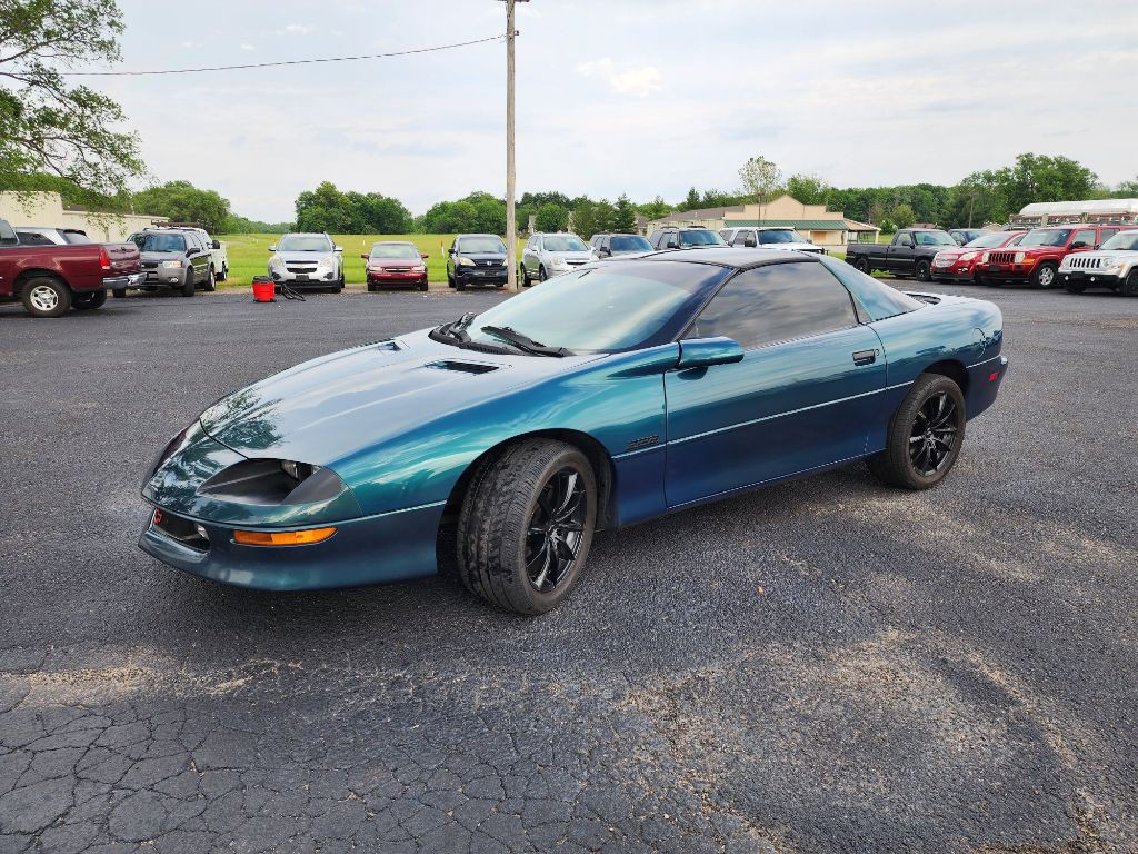 1997 Chevrolet Camaro Image 9