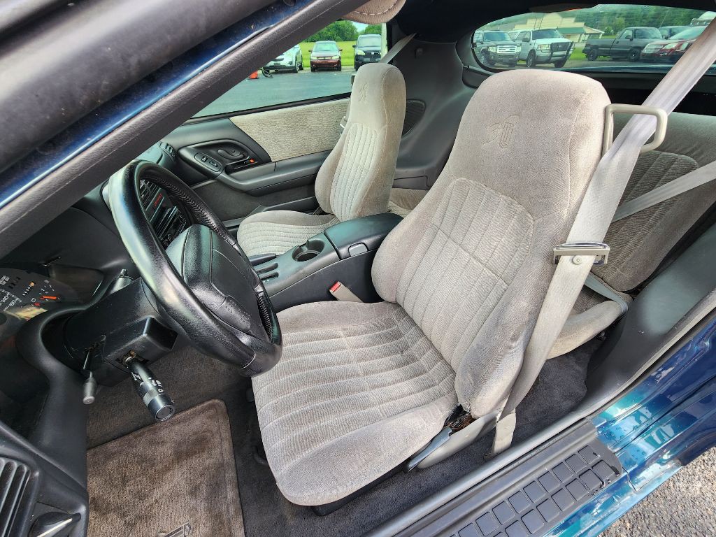 1997 Chevrolet Camaro Image 14