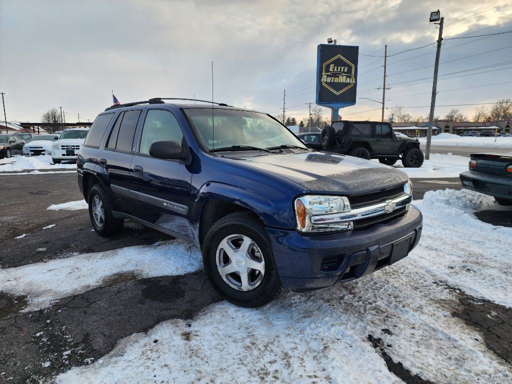 2004 Chevrolet Trailblazer Image 2