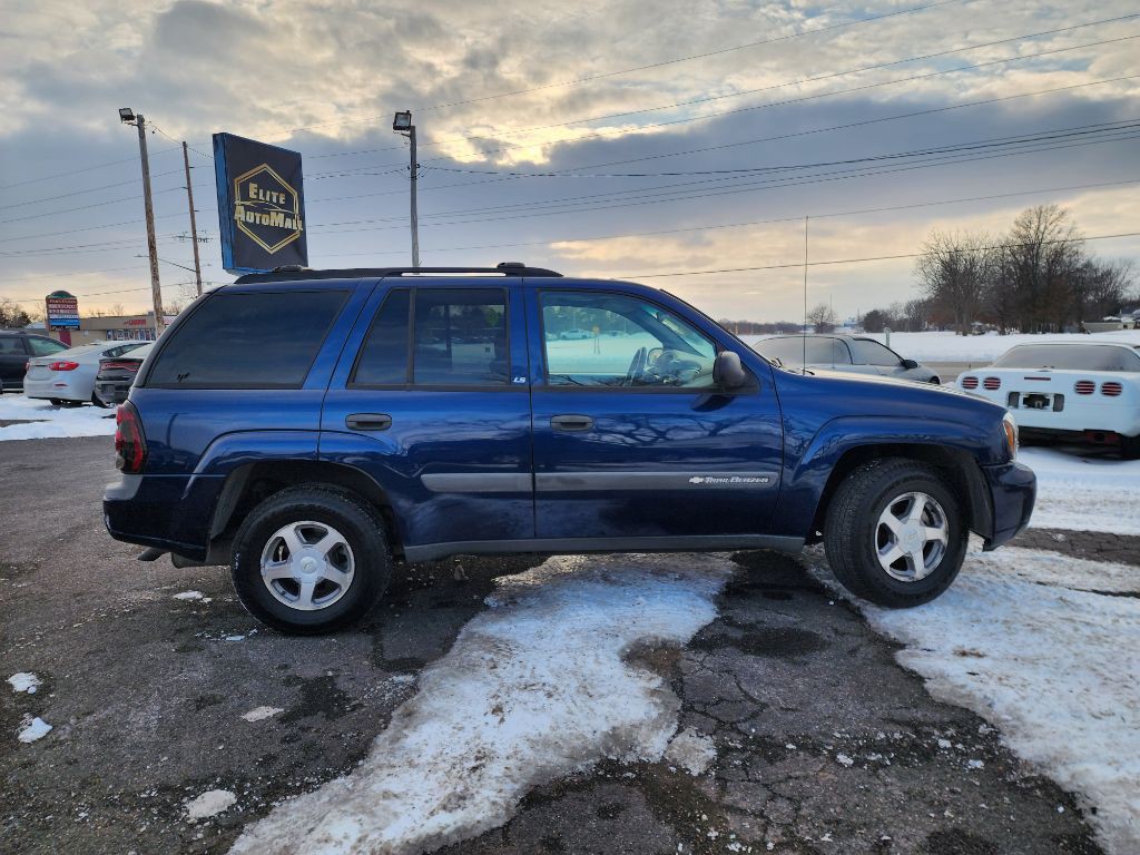 2004 Chevrolet Trailblazer Image 3