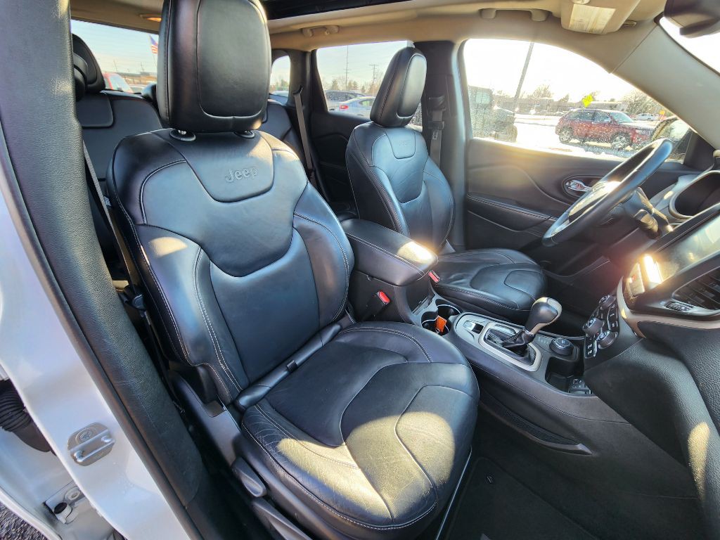 2014 Jeep Cherokee Image 16